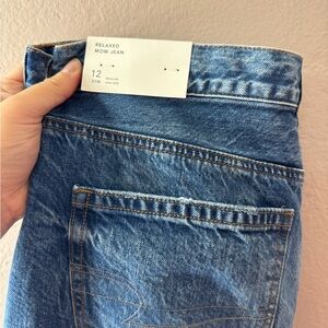 American eagle mom jeans